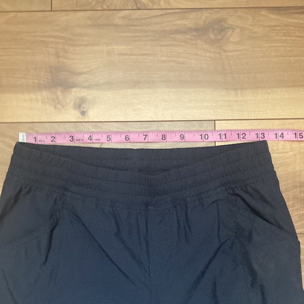 North Face Nylon Joggers. Size 2 - Picture 6 of 11